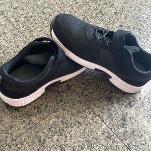 OrthoFeet Sneakers